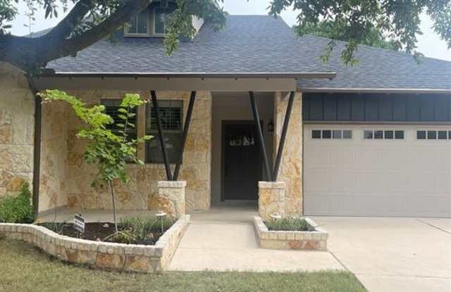 676  Clear Springs HOLW