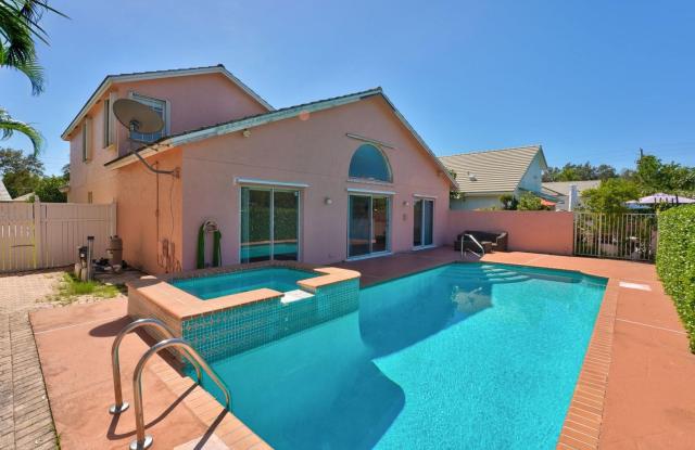 4355 LEICESTER Court, West Palm Beach, FL 33409 - 7815