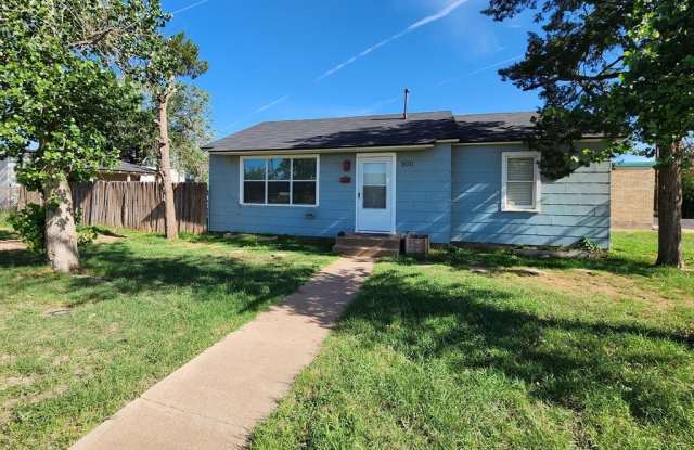 900 W Indiana Ave