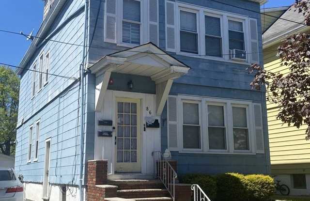86 Orono Street
