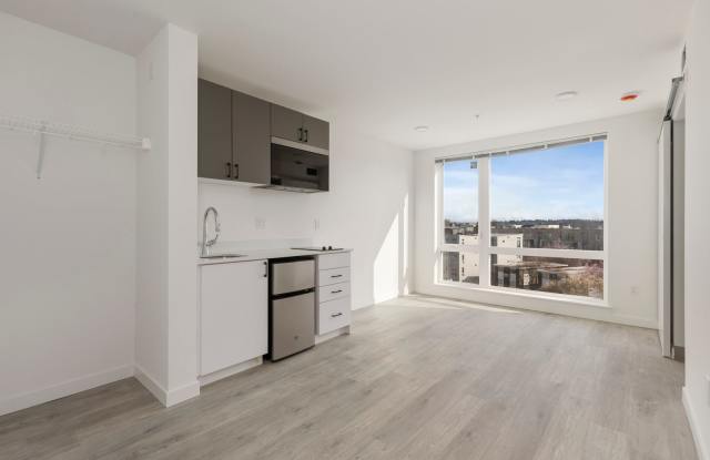 3019 South Angeline Street