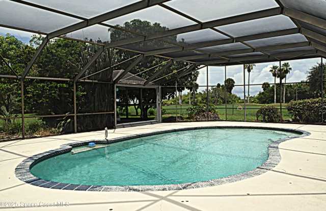 Photo of 285 Utopia Circle