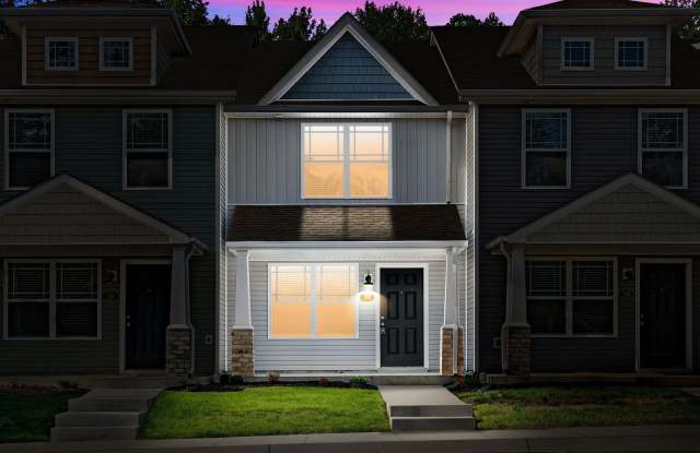 Photo of 2 Bedroom Condo For Rent Near Madison Street!