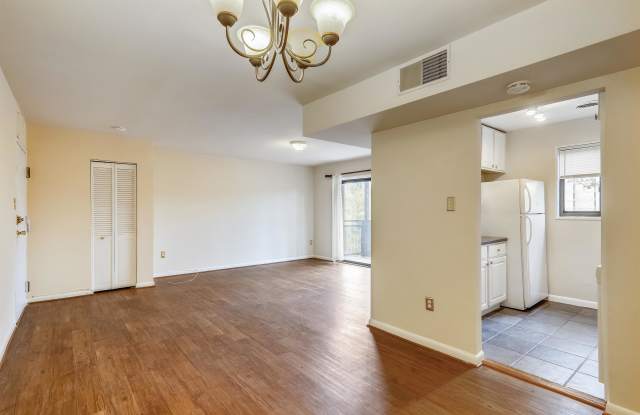7611 Maple Avenue Apt 602