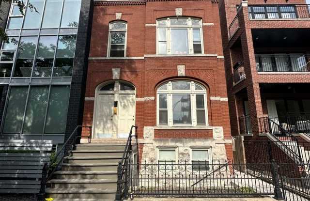 1013 N Winchester Ave