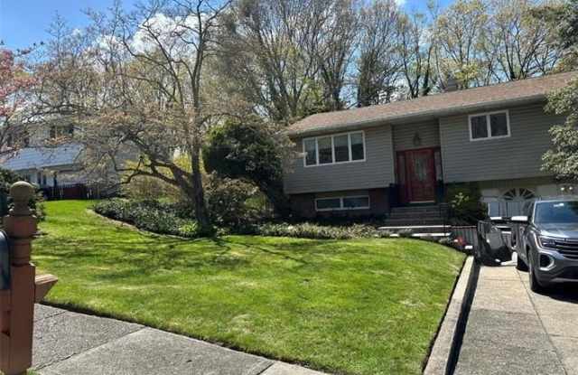 18 Greenwich Road