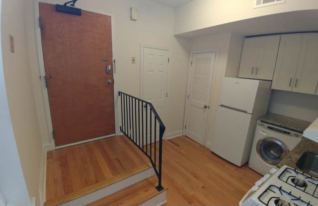 2003 Fairmount Ave