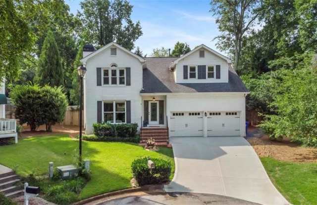 Photo of 1213 Club Walk Drive NE