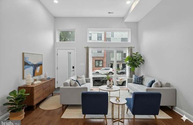 Photo of 1442 GERMANTOWN Avenue