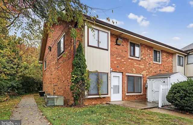 Photo of 901 Cobble Creek Curv