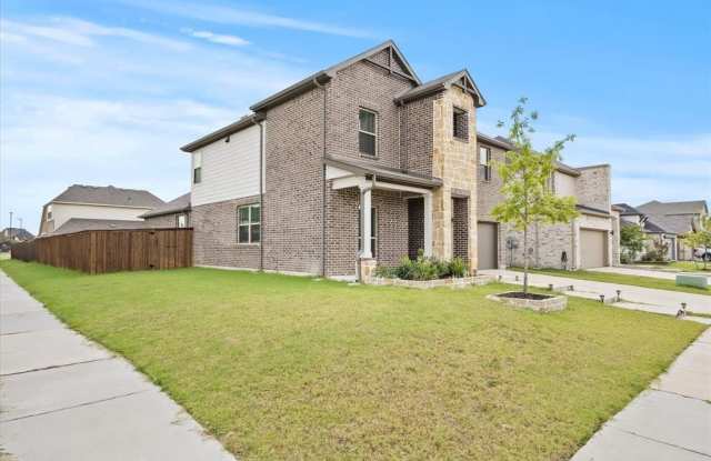 3233 Mccallister Way