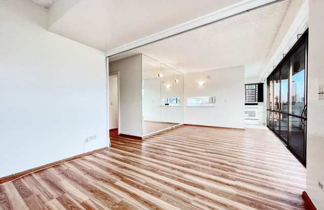 Versatile Waikiki 2-Bedroom, 2-Bath Condo with 1 Parking