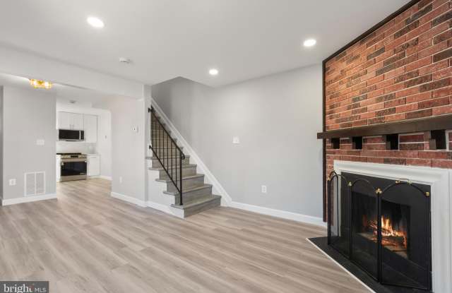 13838 BEAUJOLAIS Court