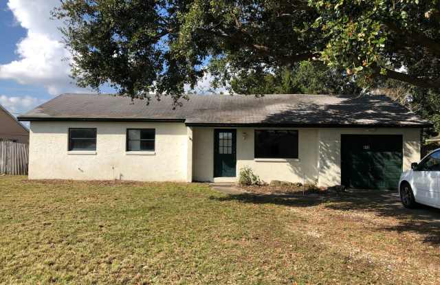 Photo of 4 Bed 1 Bath Home | Pet Friendly | Washer Dryer Hook Ups | Section 8 Welcome