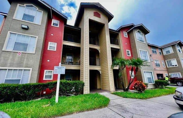 2210 GRAND CAYMAN COURT