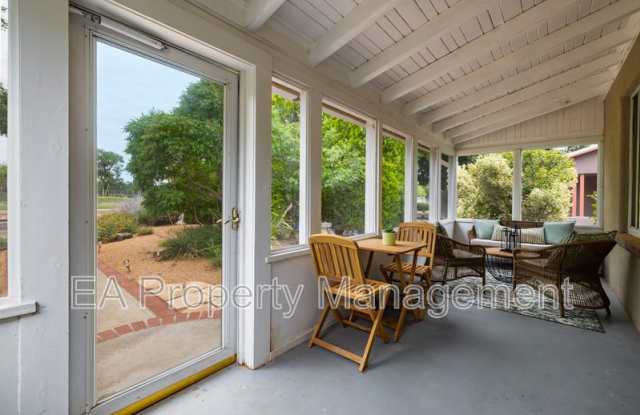 520 San Pasquale Ave SW