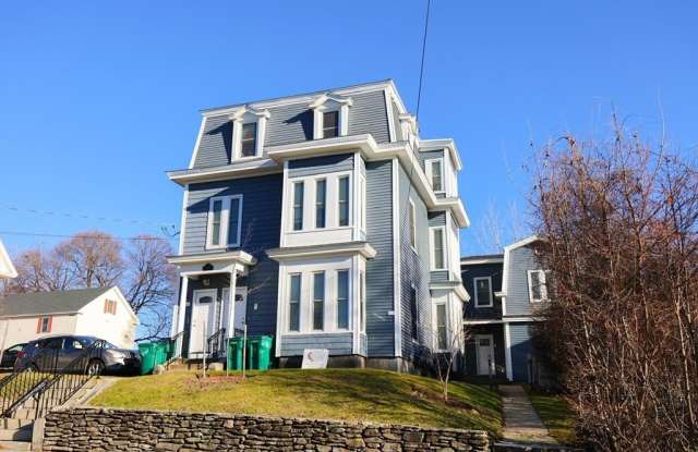 29-33 Highland Avenue unit: 3