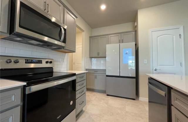 2151 South Appleton Cir.