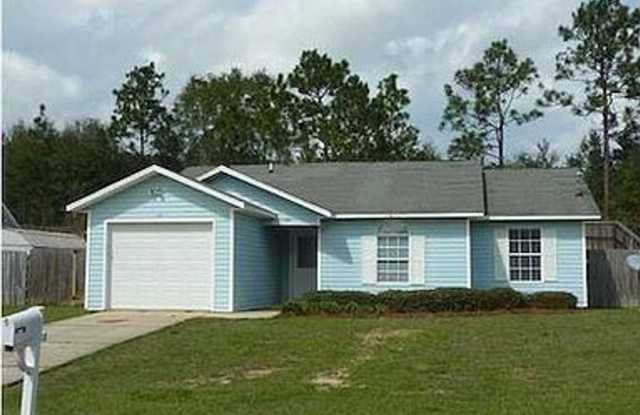 137 Oak Terrace Drive - 137 Oak Terrace Drive, Crestview, FL 32539