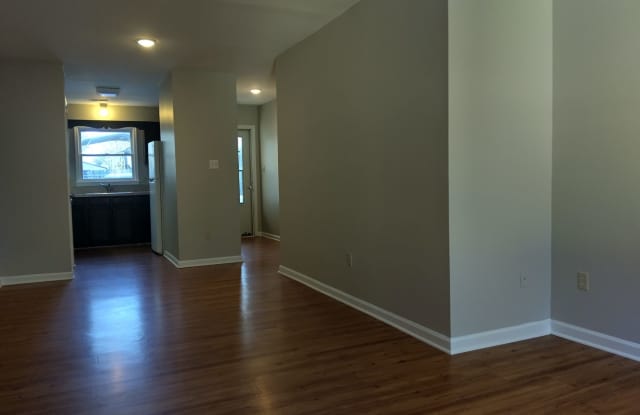 Photo of Newly Renovated 2bd/1ba apartment