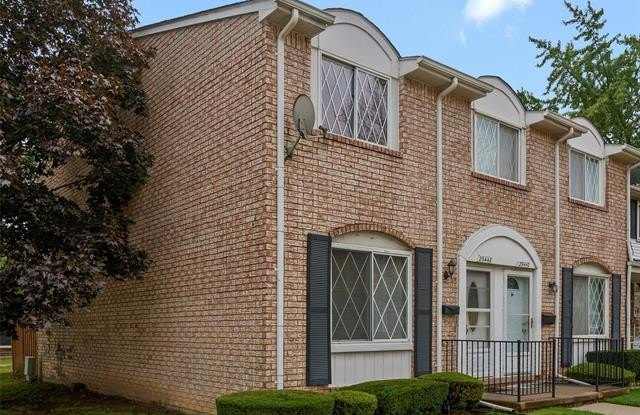 29448 El Dorado Plaza