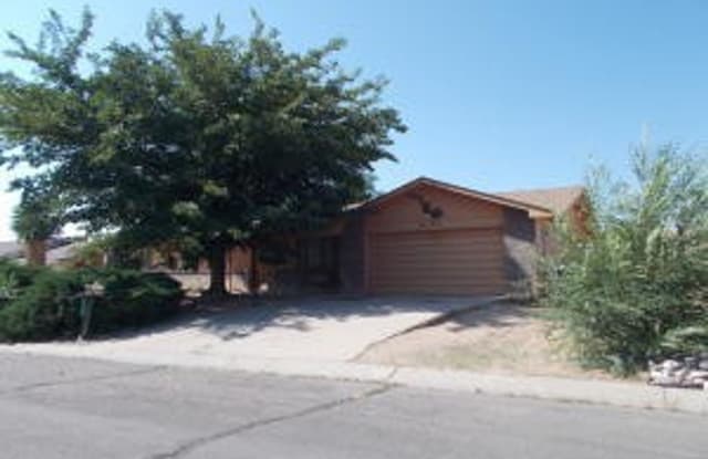 2106 Forest Trail Rd - 2106 Forest Trail Road Southeast, Rio Rancho, NM 87124