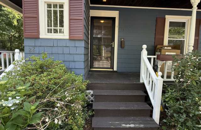 24 Elliot Terrace