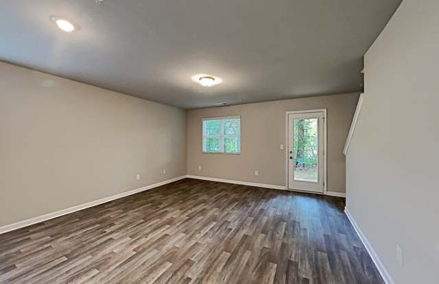 2152 Belmont Circle Northeast