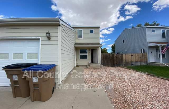 929 Palmer Dr.