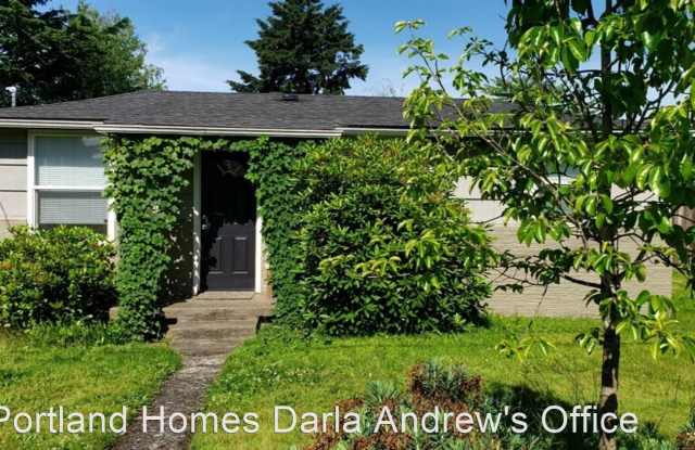 7315 SE 46th Avenue - 7315 Southeast 46th Avenue, Portland, OR 97206