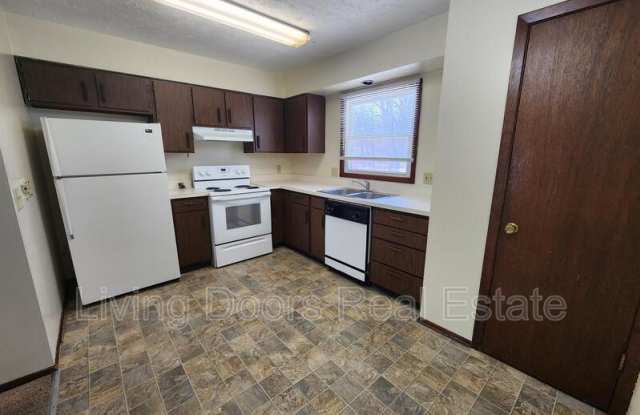 1503 David Dr