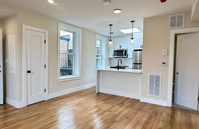 Luxury 2bed / 1bath in Boston's North End available June 1 2026