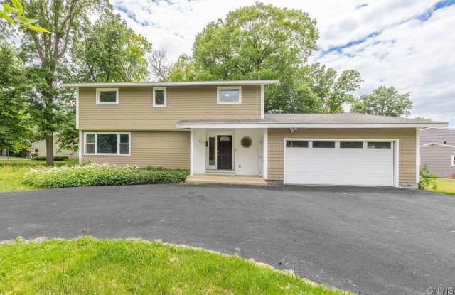 Photo of 117 Treeland Circle