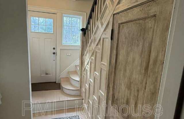 Photo of 145 Soundview Rd