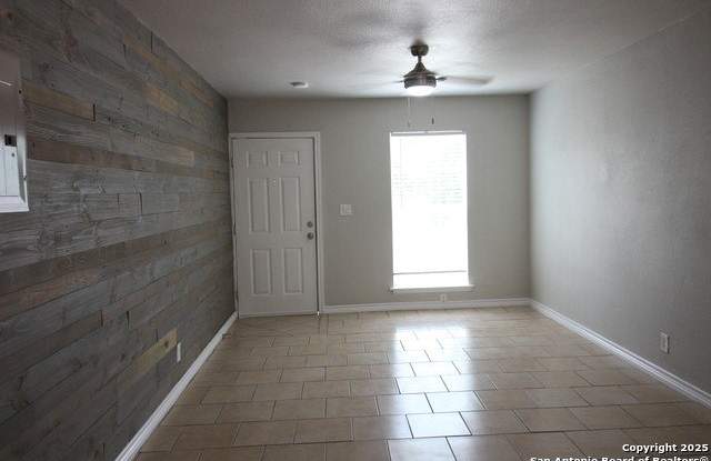 8719 Easy Valley