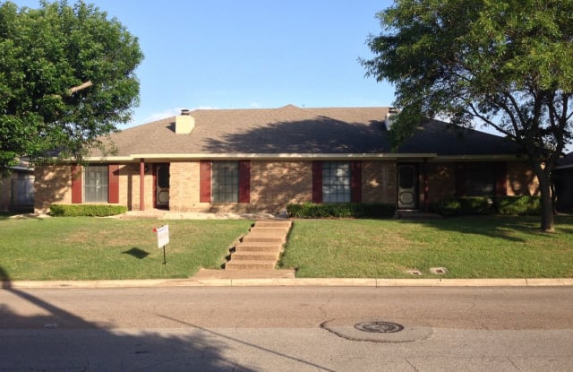 5806 Wilshire - 5806 Wilshire Drive, Waco, TX 76710