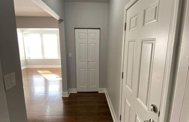 8057 S Elizabeth Street