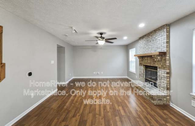 8450 Southern Springs Dr