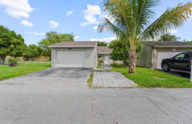 1378 Osprey Ct