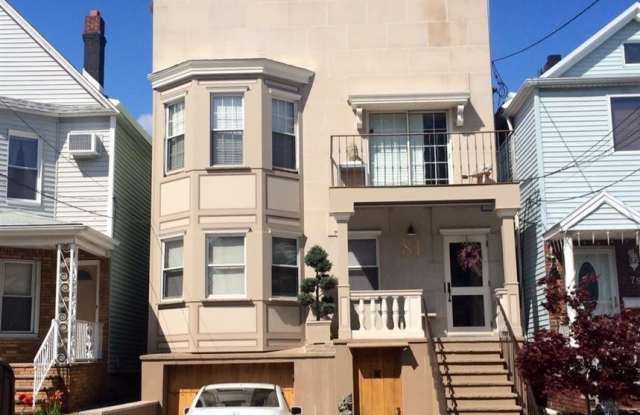 81 WEST 27TH ST