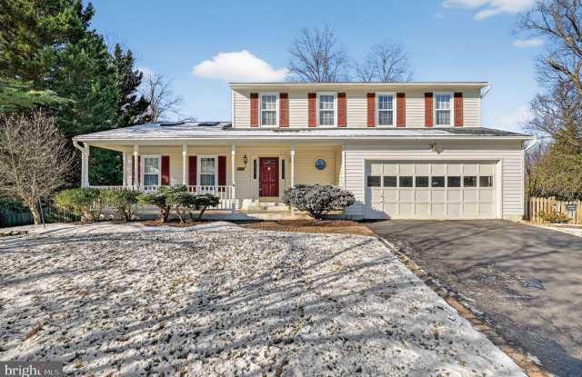 Photo of 102 CUNNINGHAM PARK Court SE