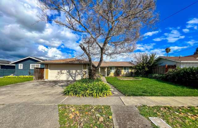 Single-Level Napa Classic with A/C  Attached Garage