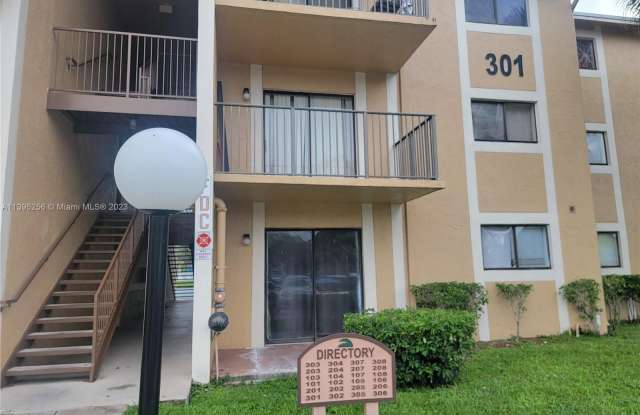 301 Palm Way