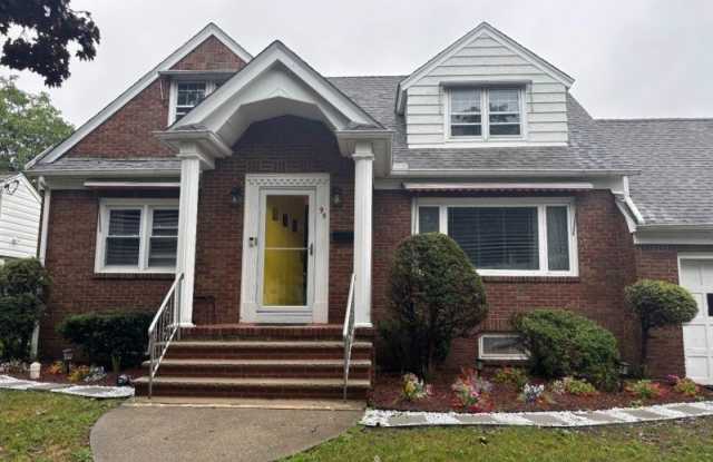 95 Alfred St