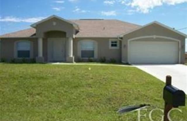 505 Lone Star LN - 505 Lone Star Ln, Lehigh Acres, FL 33974