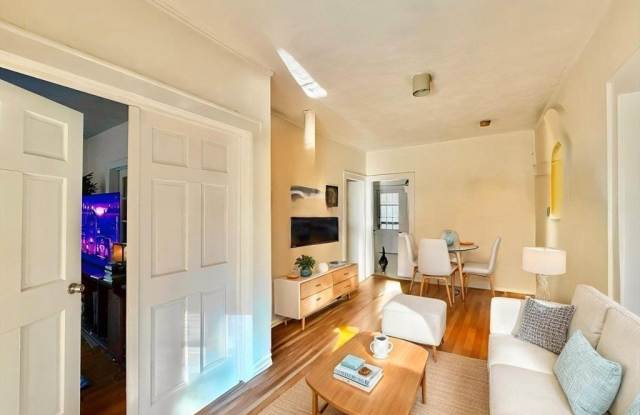 1466 Commonwealth Ave