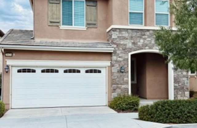 Photo of Beautiful 3-Bedroom, 2.5 bath single family home in the Glenrose Ranch Community of Highland!