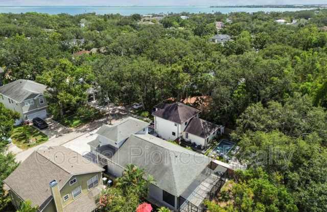 Photo of 6105 S Elkins Ave