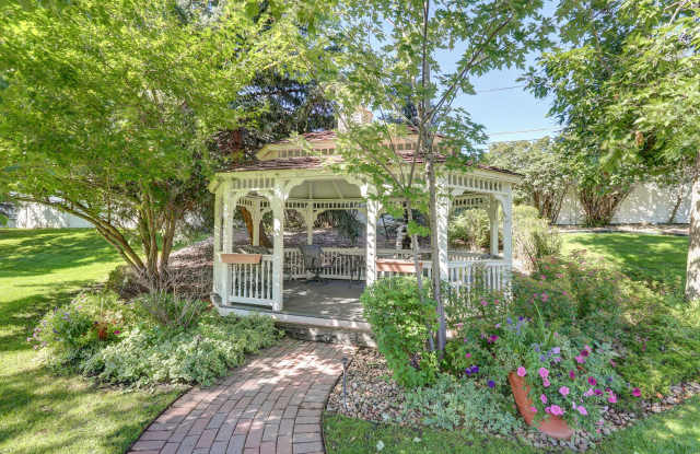 Photo of Heritage Apartments