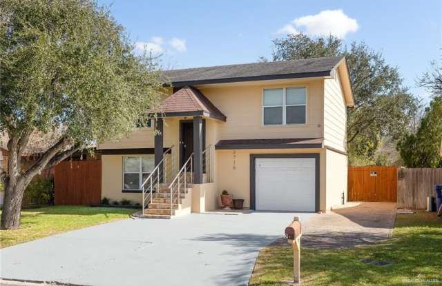 2716 N 27th Lane